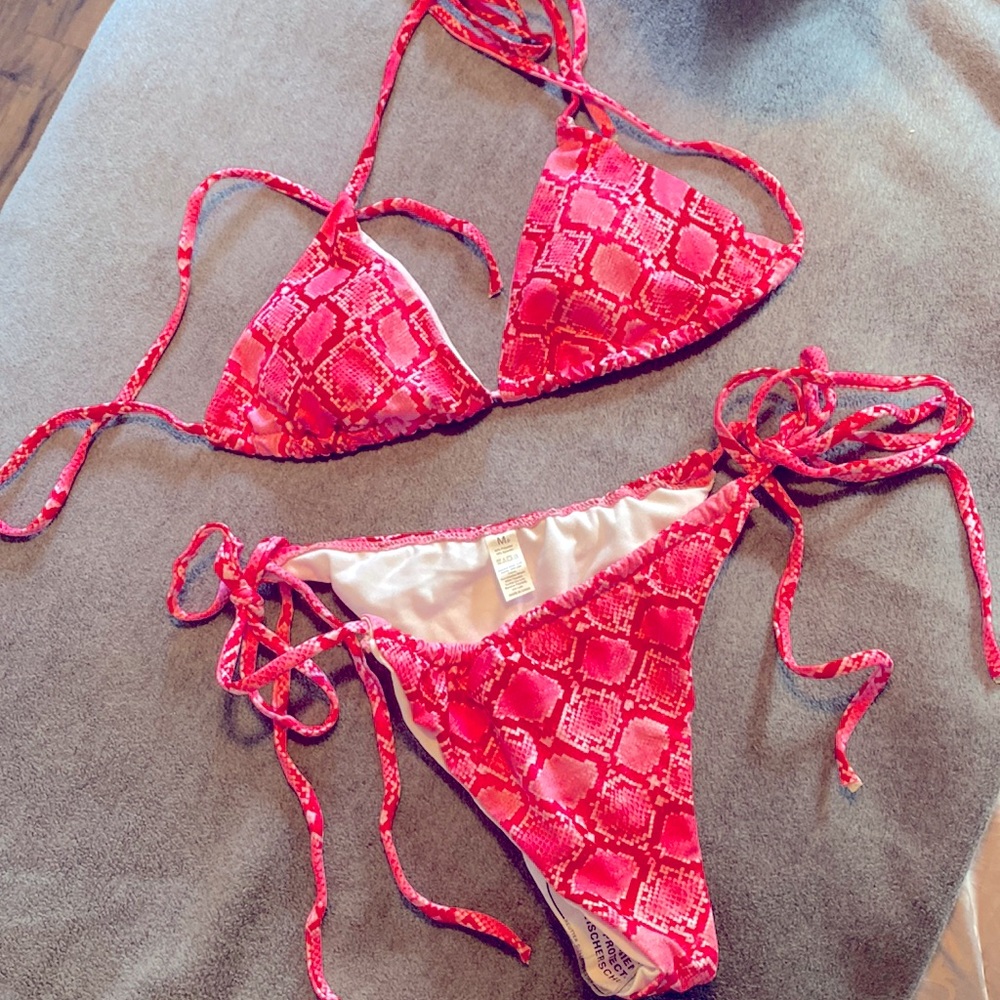 Hot pink bikini never worn.